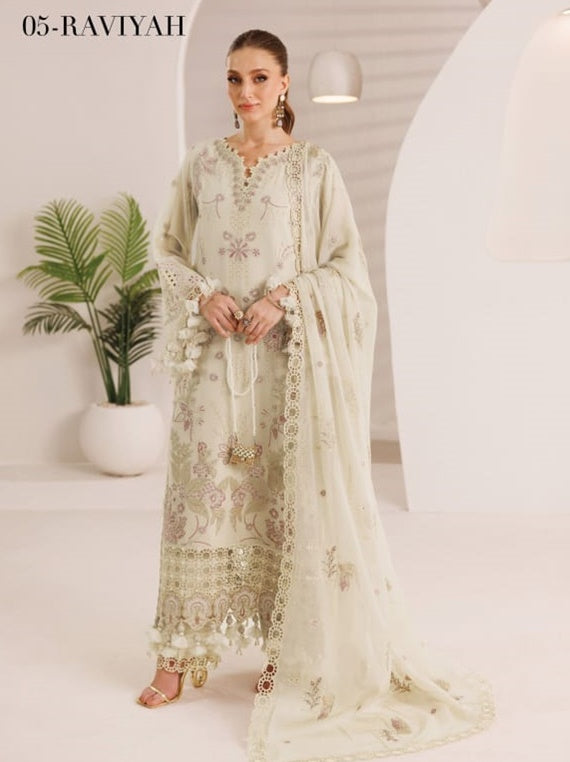 Dhaagay By Alizeh Chiffon Collection 2025 Vol-04 (D-05 RAVIYAH)
