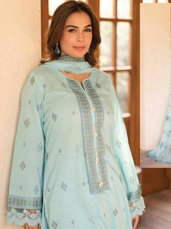 Maheen Noor-e-Fajar By Raeesa Lawn Collection 2025 (NF-1317)