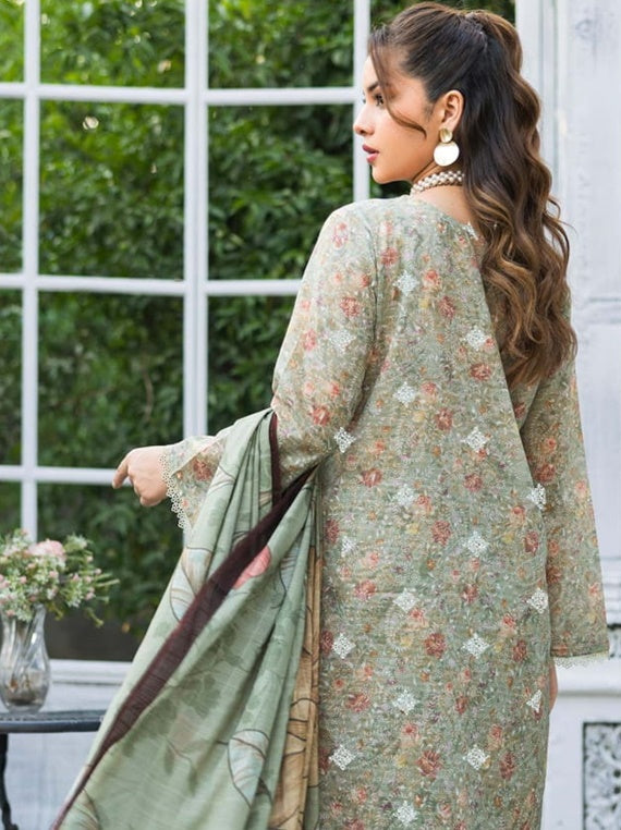 Roop By Palwasha All Over Lawn Collection 2025 Vol-07 (Design-06)