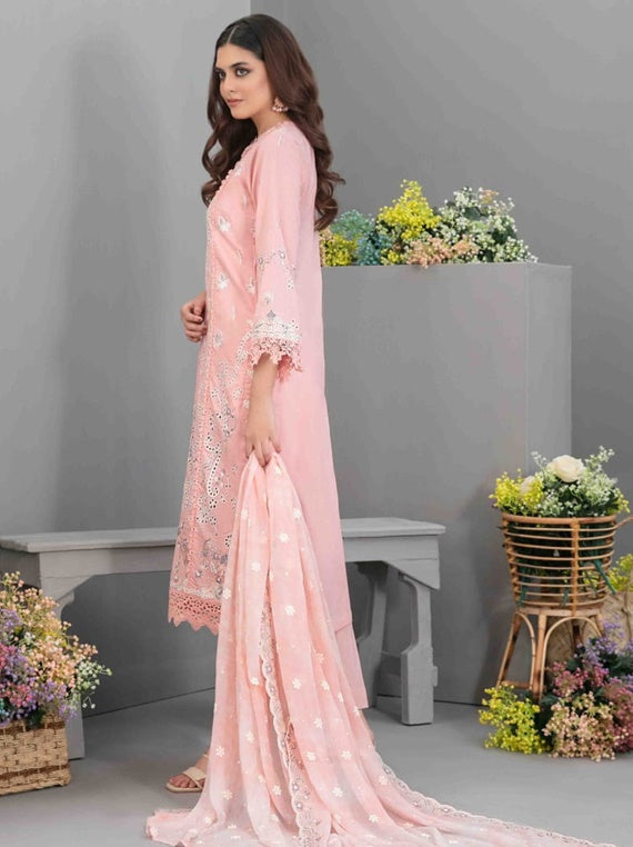 Nurgul By Tawakkal Semi-Stitched Lawn Collection 2025 (D-1129)