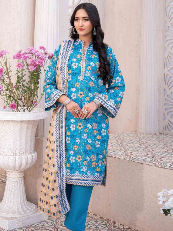 Zesh Drop-13 Lawn Collection 2025 (Z-12)