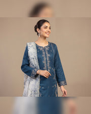 AMAYA by Tawakkal Fabrics – Luxury Embroidered Viscose Jacquard 3 Piece Unstitched Suit