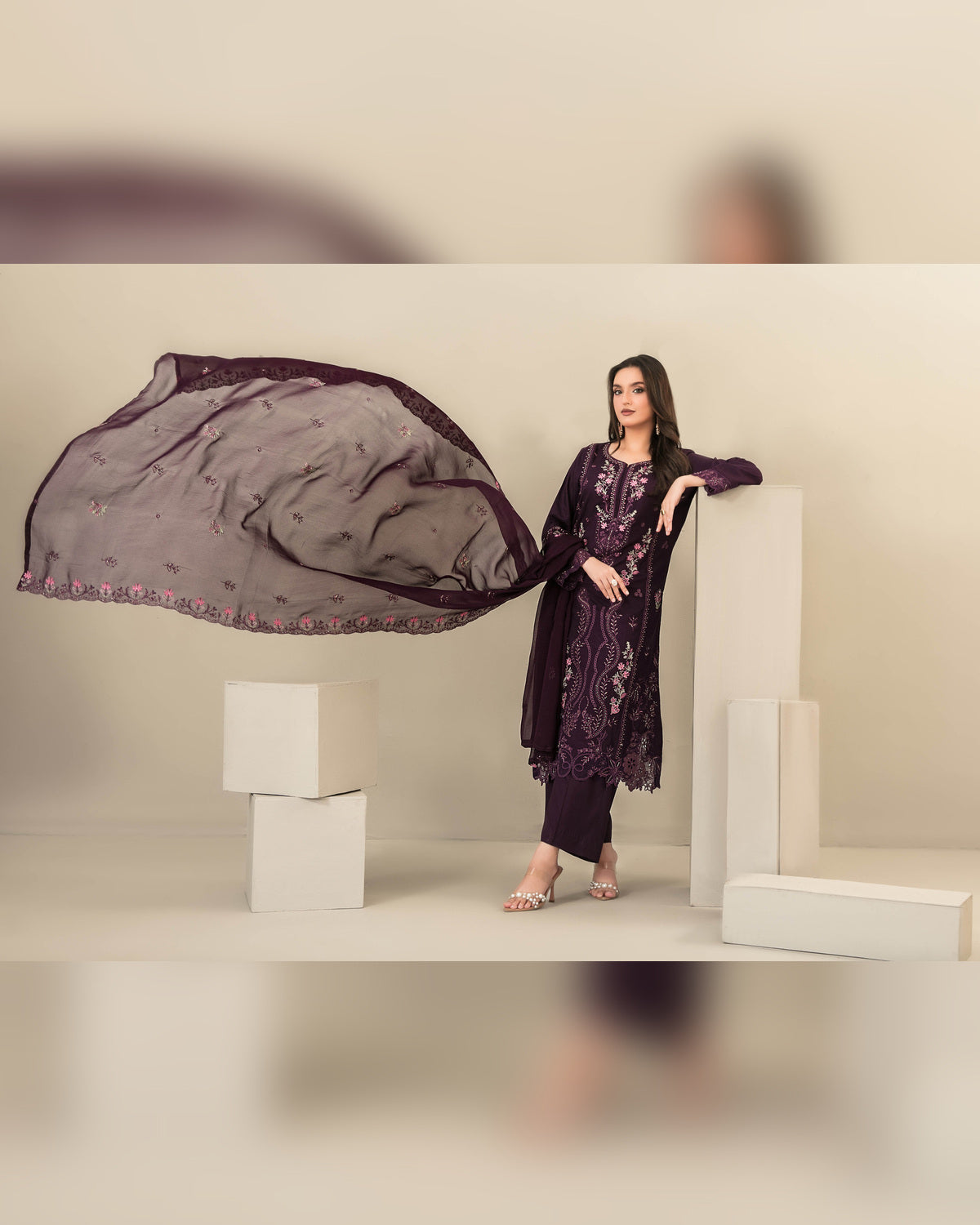 SEHEJ by Tawakkal Fabrics – Luxury Cut Dana Embroidered Staple 3 Piece Unstitched Suit