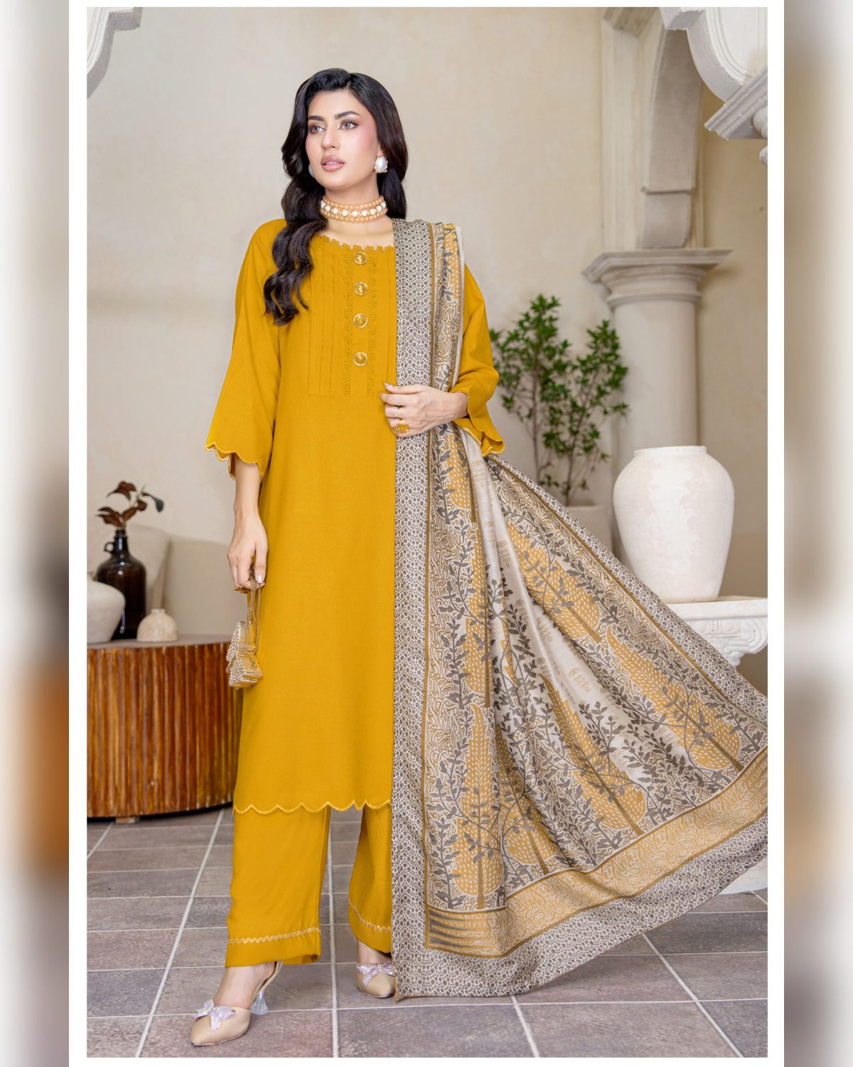 Chinar by Riaz Arts – Luxury Wool Touch Peach 3 Piece Winter Suit with Pashmina Jacquard Shawl