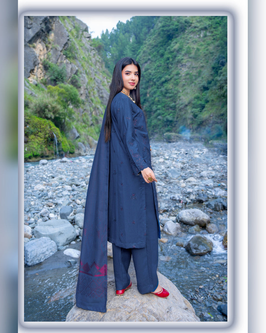 Riaz Arts Zarar Luxury Winter Embroidered Wool Touch Peach Suit with Banarsi Jacquard Shawl