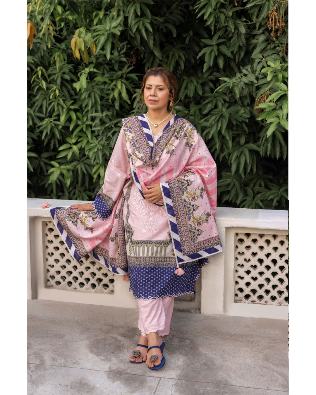 Gul Ahmed Embroidered Printed Khaddar 3 Piece Suit with Printed Dupatta