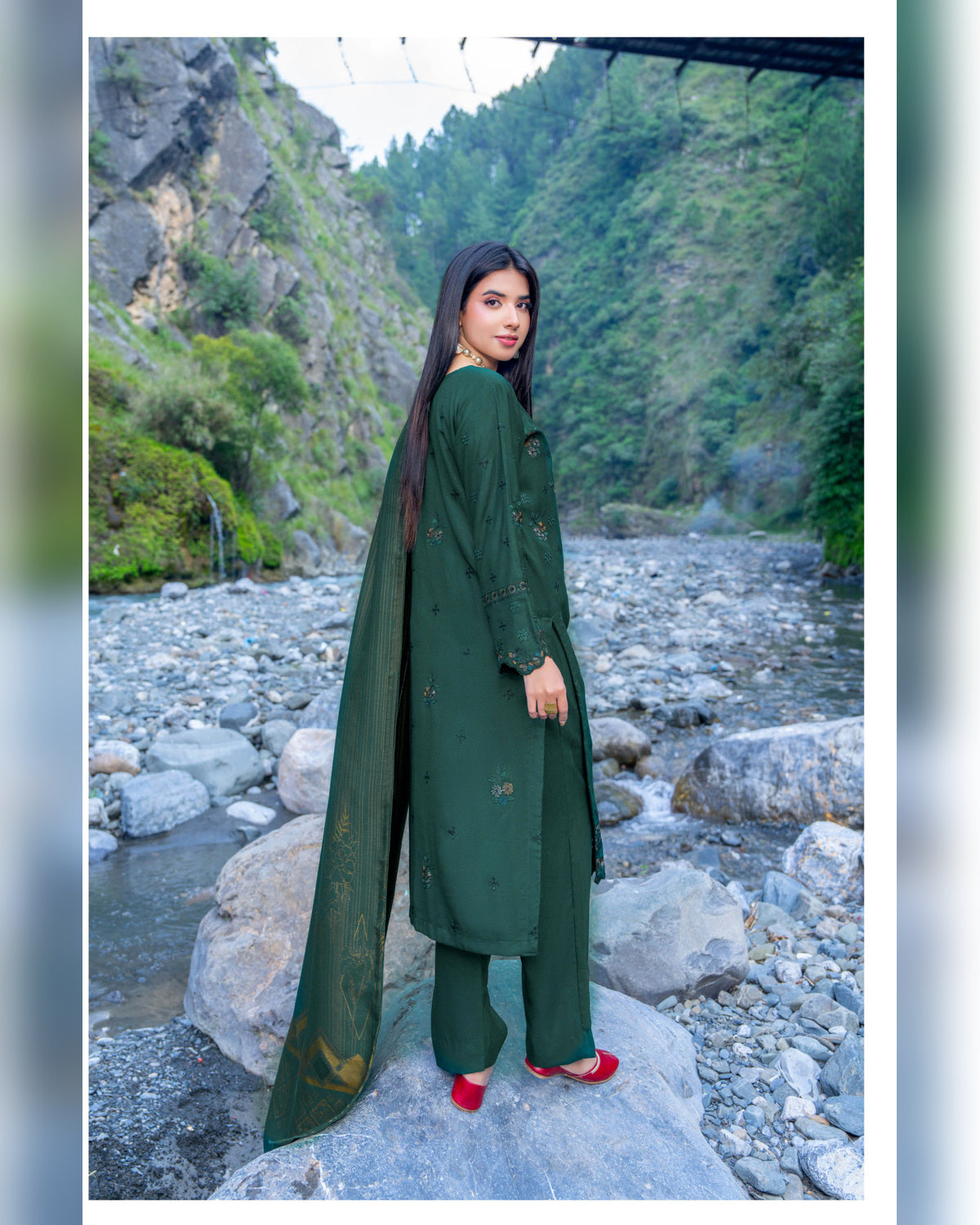 Riaz Arts Zarar Luxury Winter Embroidered Wool Touch Peach Suit with Banarsi Jacquard Shawl