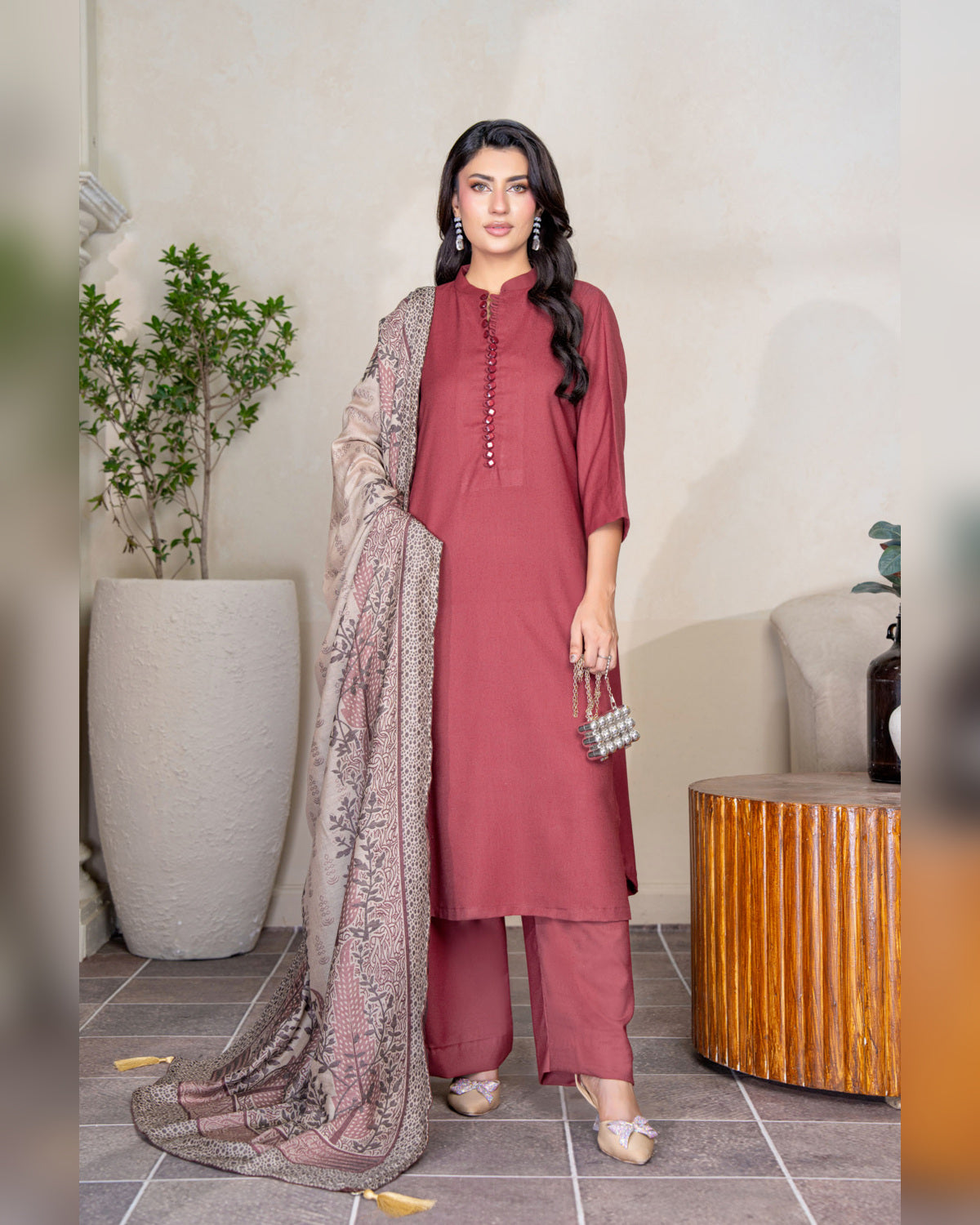 Chinar by Riaz Arts – Luxury Wool Touch Peach 3 Piece Winter Suit with Pashmina Jacquard Shawl