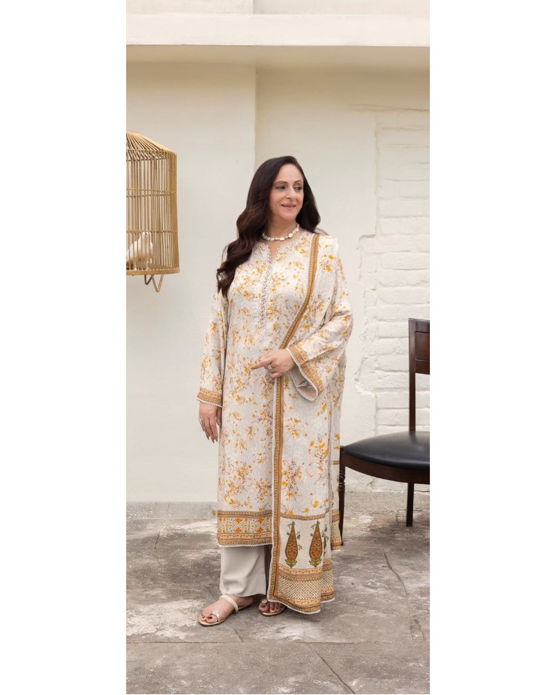 Gul Ahmed Printed Linen 3 Piece Unstitched Suit with Printed Dupatta