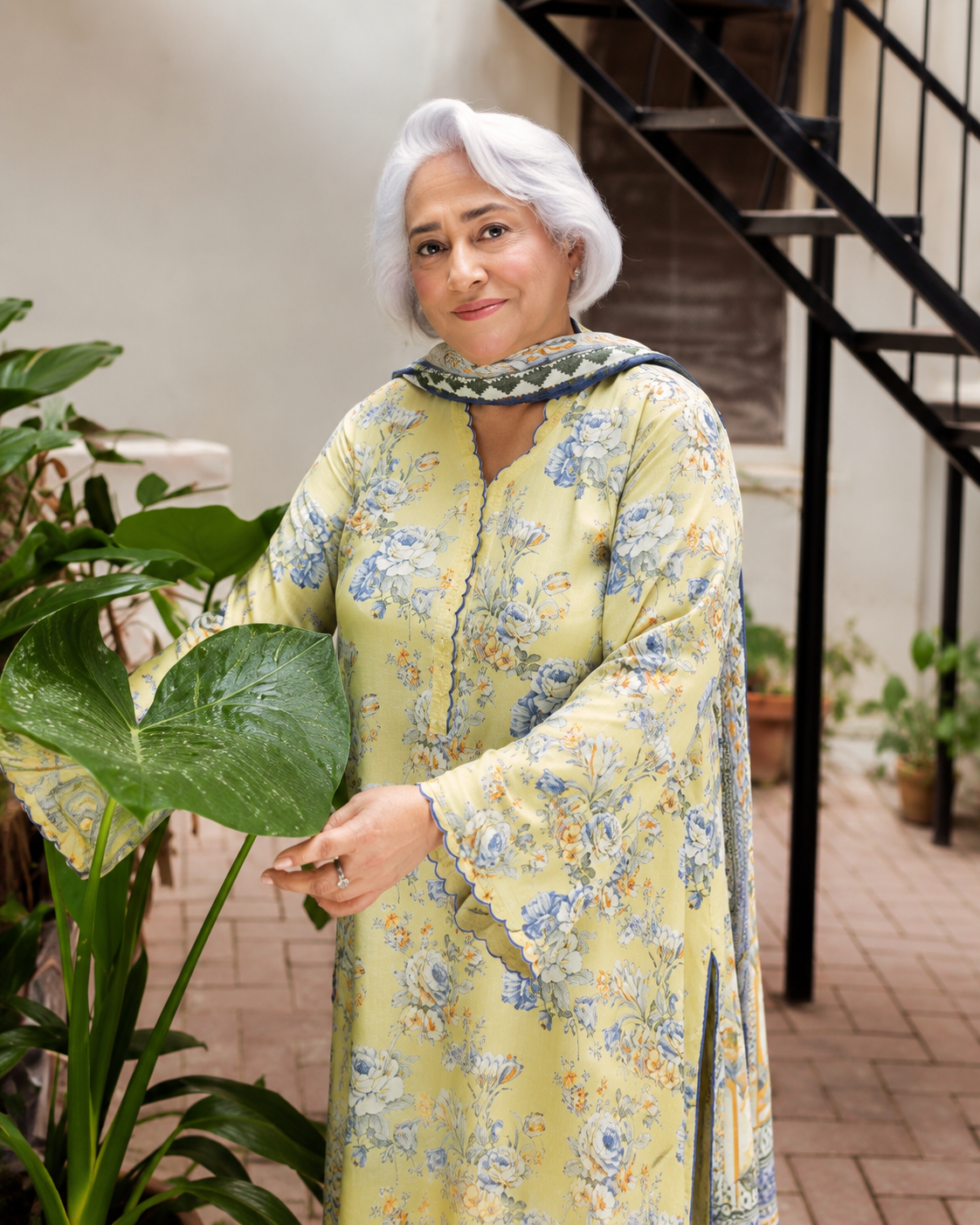Gul Ahmed Printed Linen 3 Piece Unstitched Suit with Printed Dupatta