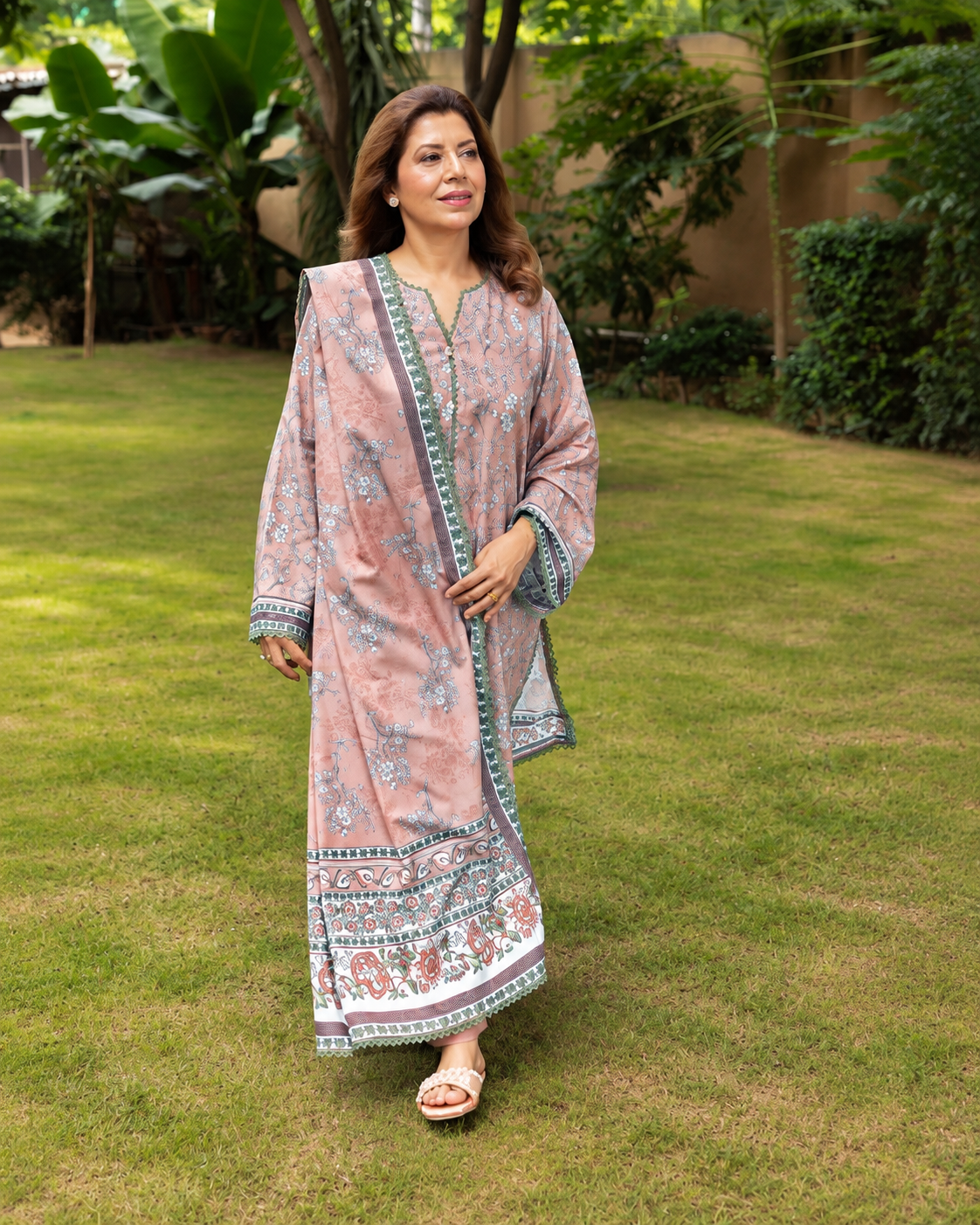 Gul Ahmed Printed Karandi 3 Piece Suit with Printed Dupatta