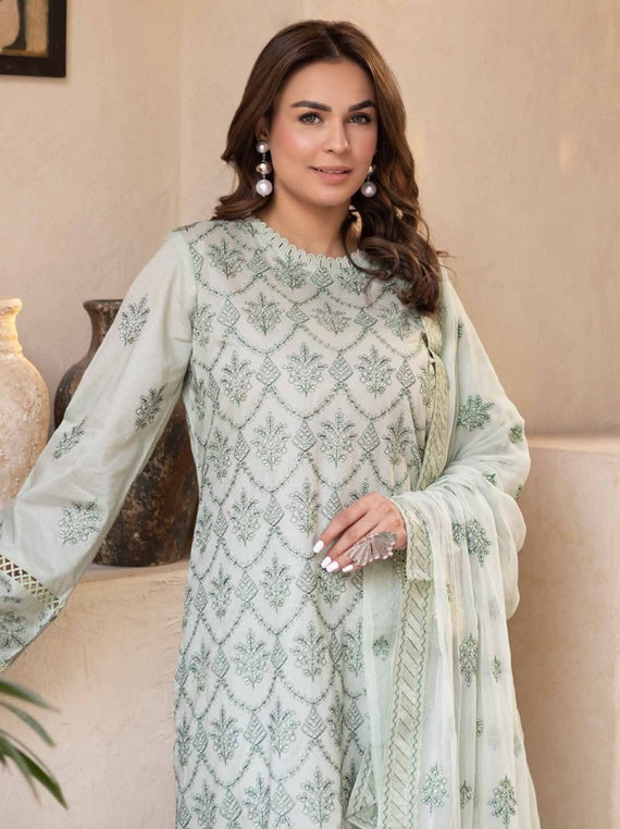 Rubab Noor-e-Fajar By Raeesa Lawn Collection 2025 (NF-1304)