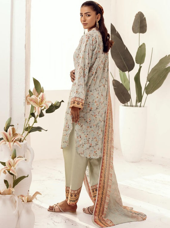 Hoorain By Mahees Lawn Collection 2025 Vol-08 (D-04)