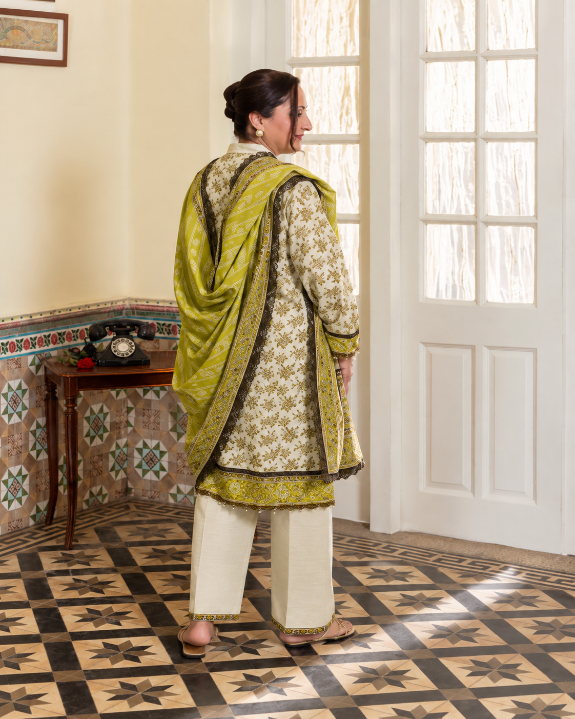 Gul Ahmed Printed Khaddar 3 Piece Unstitched Suit with Printed Dupatta