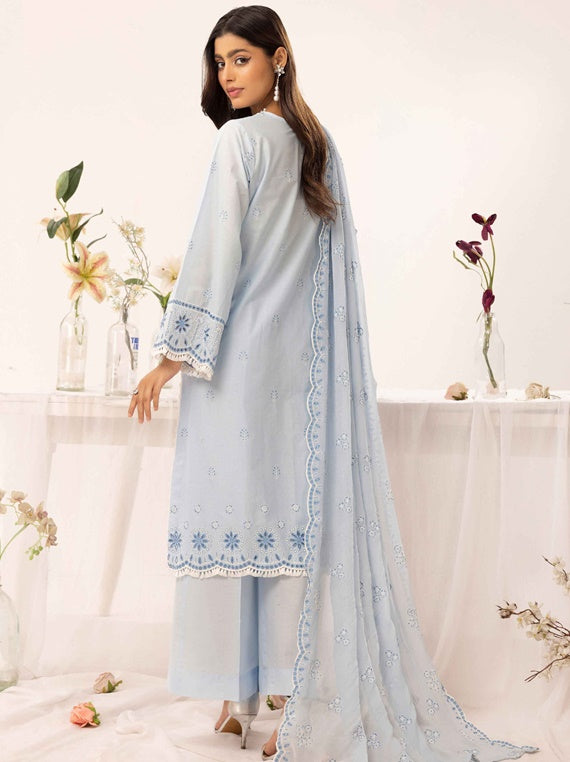 Nayaab By Aalaya Lawn Collection 2025 Vol-02 (D-07)