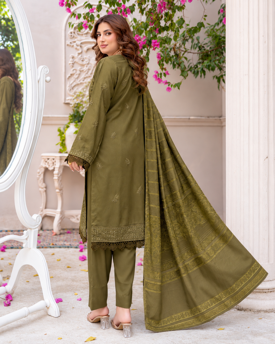 Riaz Arts Musfirah Luxury Winter Embroidered Wool Touch Peach Suit