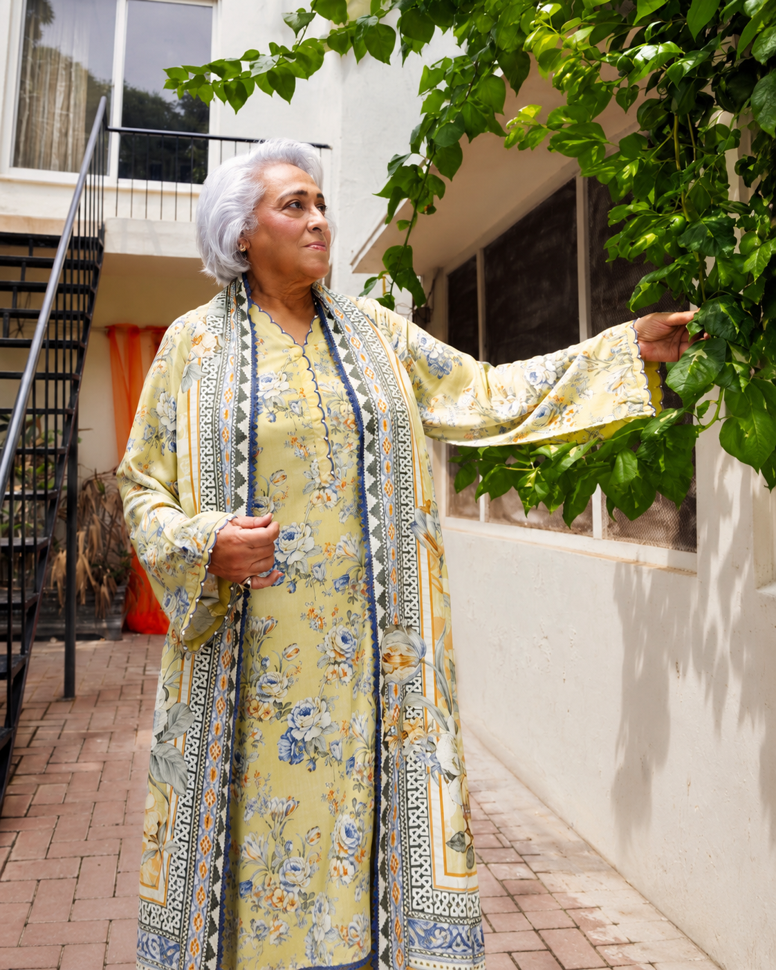 Gul Ahmed Printed Linen 3 Piece Unstitched Suit with Printed Dupatta