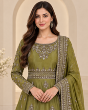 Luxury Mehndi Lehnga – Traditional Wedding Wear
