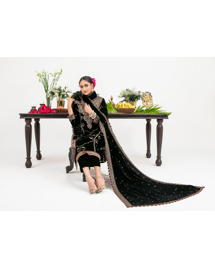 Luxury Heavy Embroidered Velvet 3 Piece Unstitched Suit – Shahid Tawakkal Winter Collection
