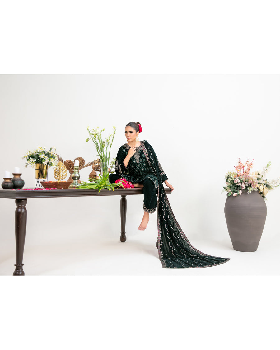 Luxury Heavy Embroidered Velvet 3 Piece Unstitched Suit – Shahid Tawakkal Winter Collection
