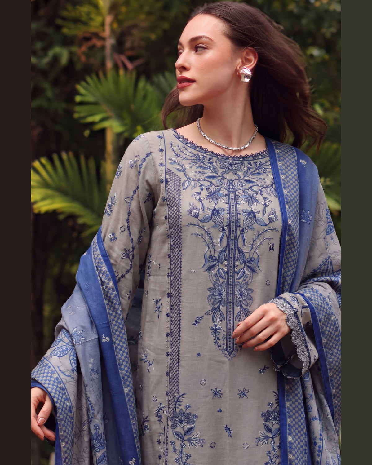 ELARA Premium Embroidered Karandi 3 Piece Suit with Pashmina Shawl