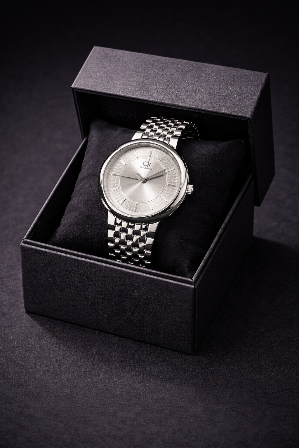 Calvin Klein Women’s Stainless Steel Analog Watch – Minimalist Silver Dial Elegant Bracelet Watch