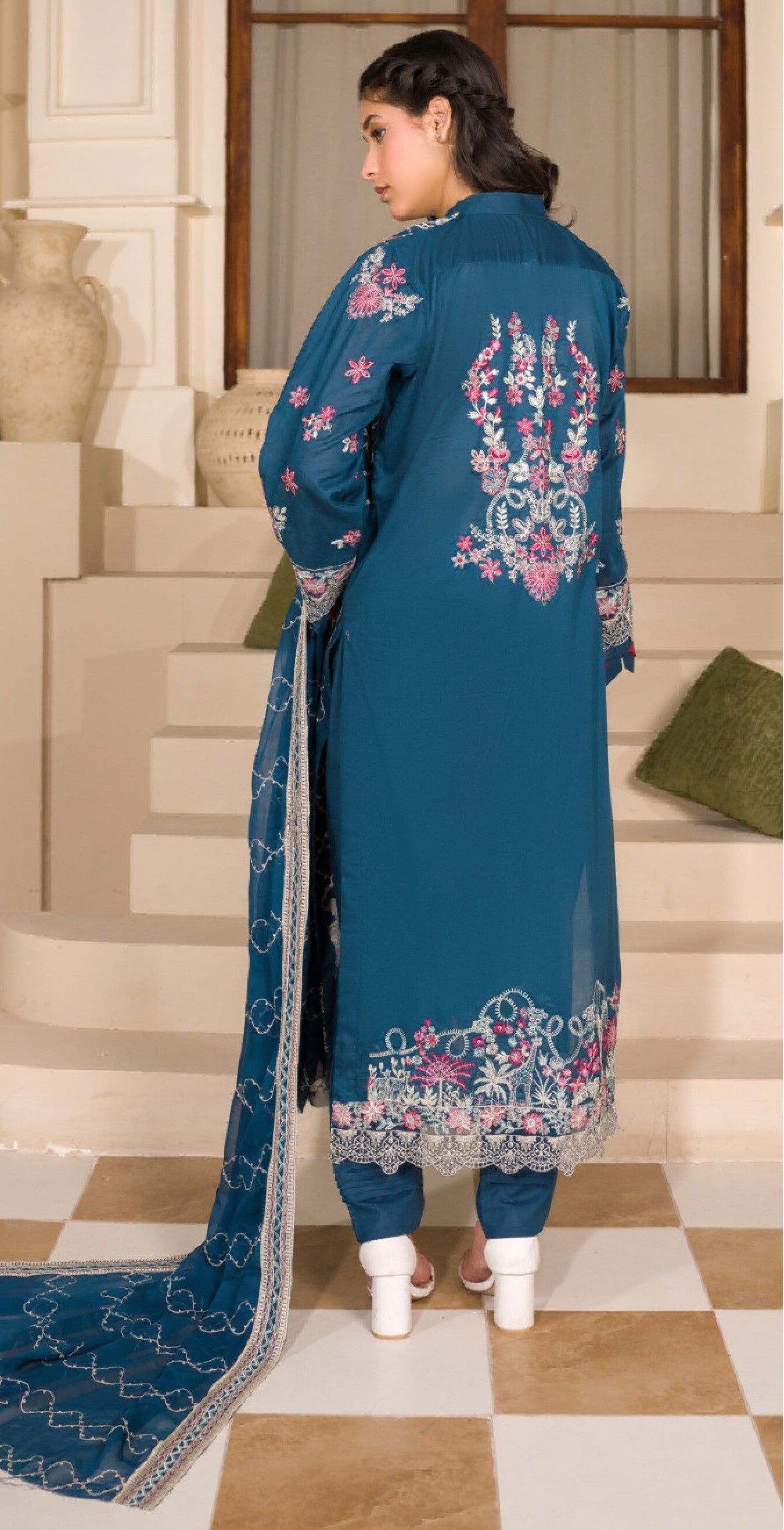 Manizay Premium Embroidered Lawn Unstitched Collection 2026 – Luxury Pakistani Women's Suit