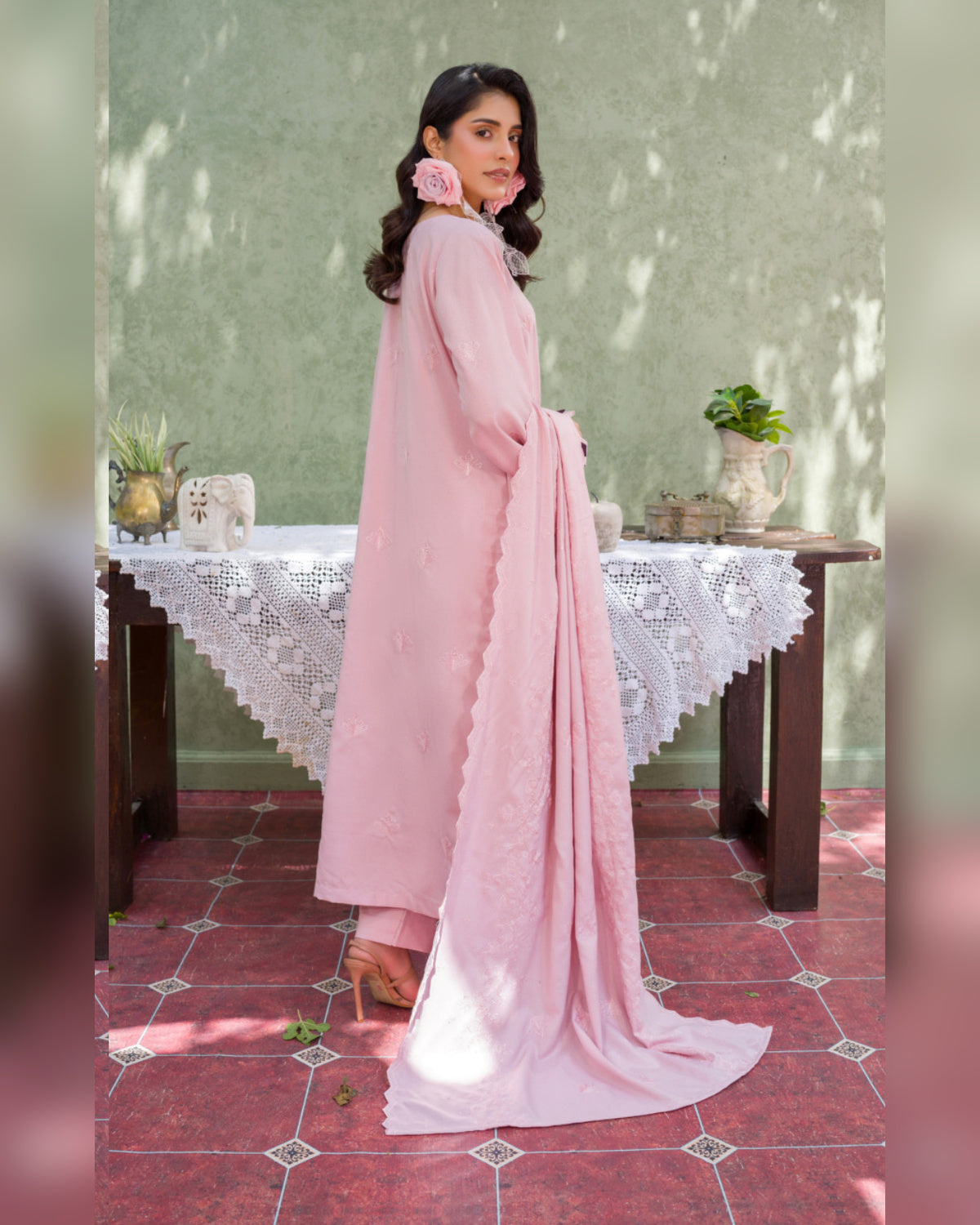 Gul-e-Laila Luxury Embroidered Dhanak 3 Piece Suit with Embroidered Shawl