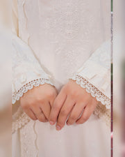 Gul-e-Laila Luxury Embroidered Dhanak 3 Piece Suit with Embroidered Shawl