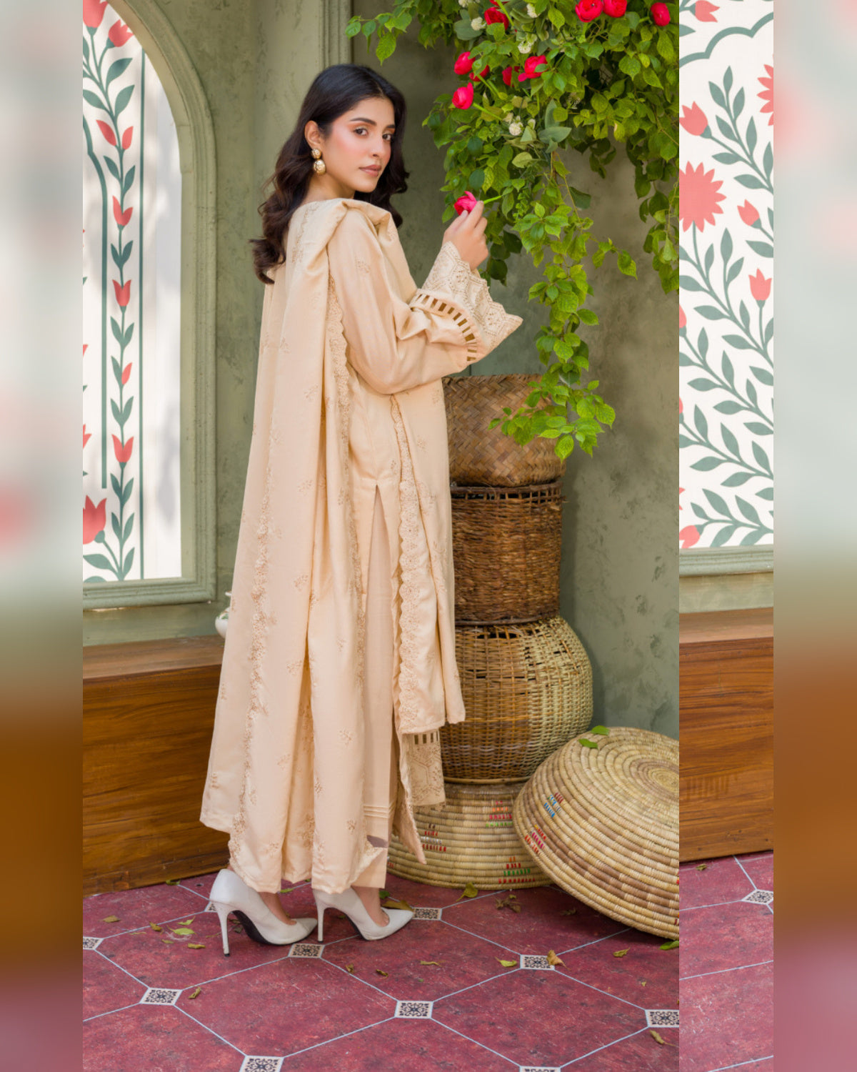 Gul-e-Laila Luxury Embroidered Dhanak 3 Piece Suit with Embroidered Shawl