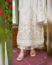 Gul-e-Laila Luxury Embroidered Dhanak 3 Piece Suit with Embroidered Shawl