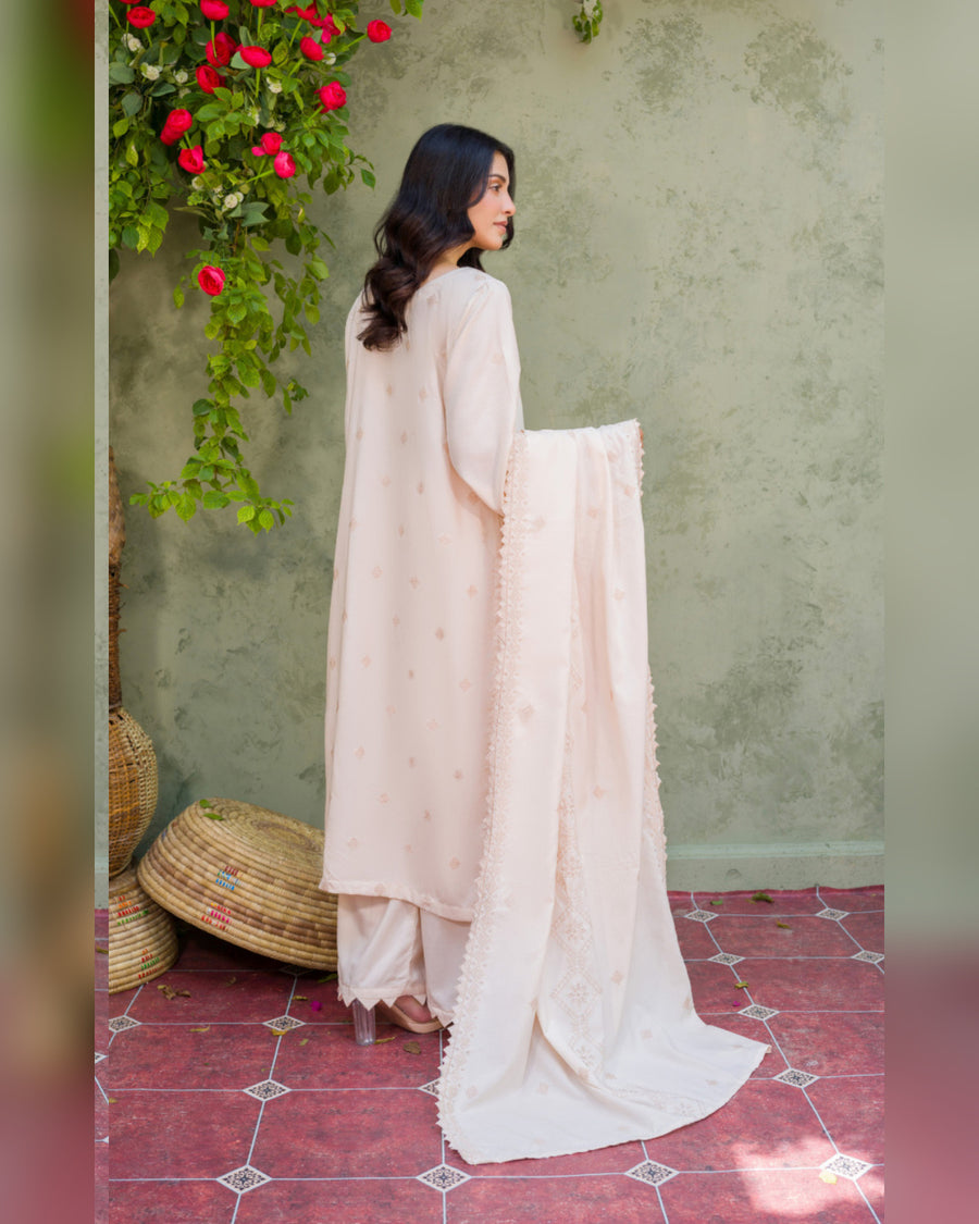 Gul-e-Laila Luxury Embroidered Dhanak 3 Piece Suit with Embroidered Shawl