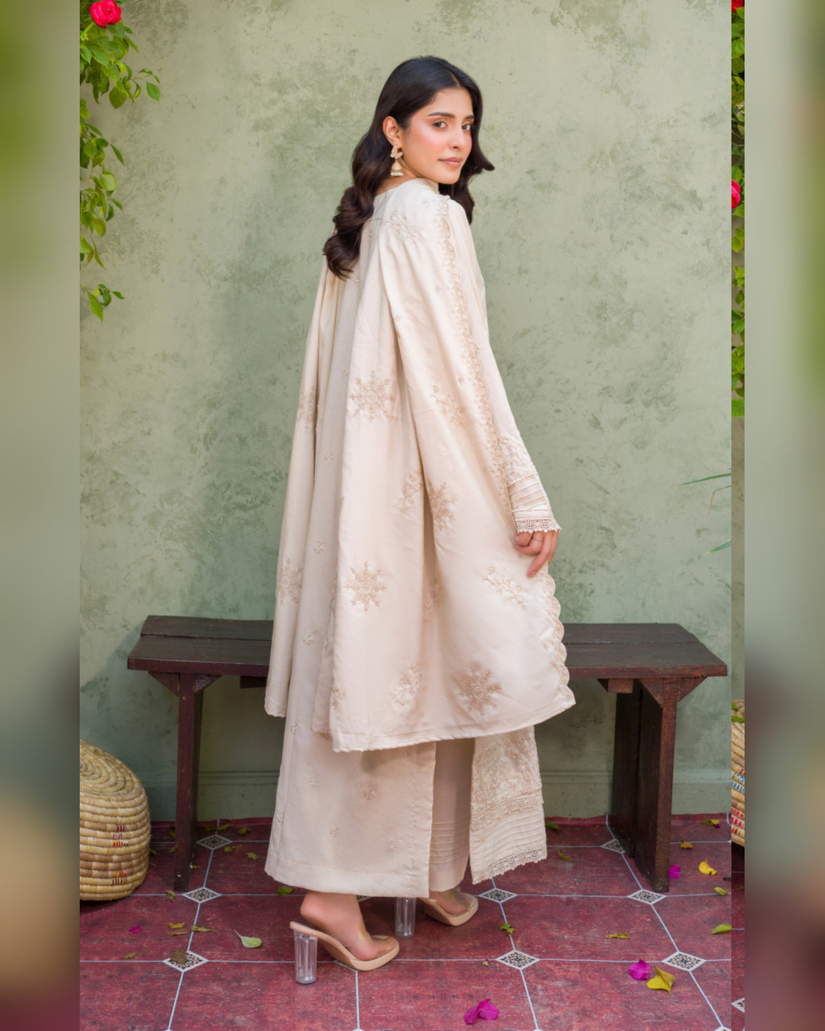 Gul-e-Laila Luxury Embroidered Dhanak 3 Piece Suit with Embroidered Shawl