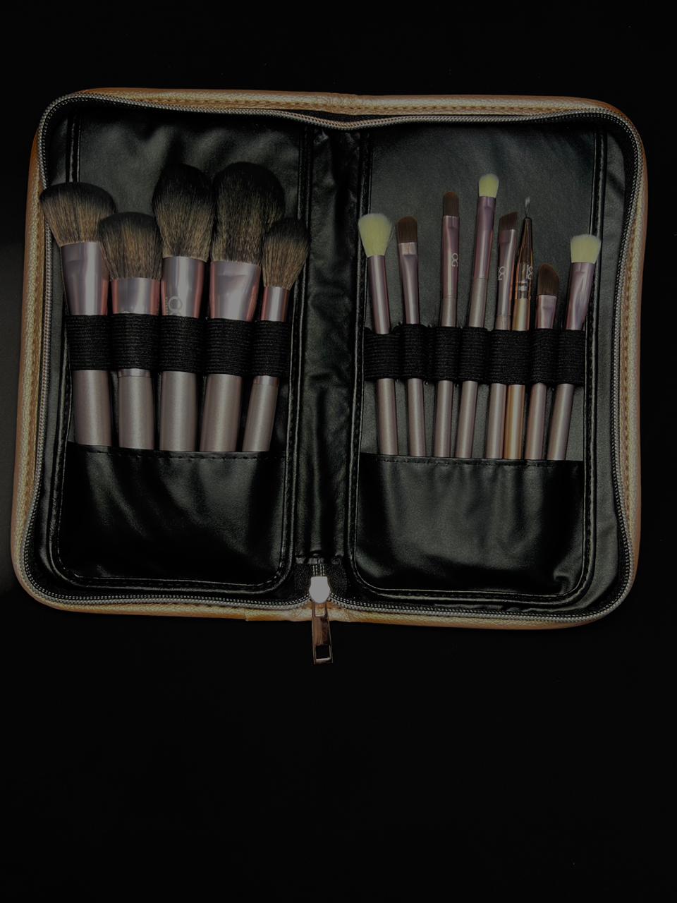 Professional makeup brushes and a matching quilted travel case from OG - Star Fabrics