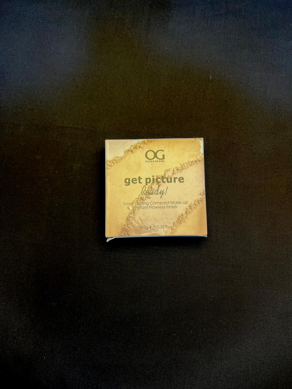 Outdoor Girl (OG) Get Picture Ready! Long Lasting Compact powder foundation- Star Fabrics