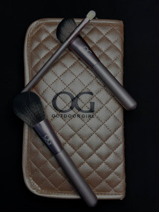 Professional makeup brushes and a matching quilted travel case from OG - Star Fabrics
