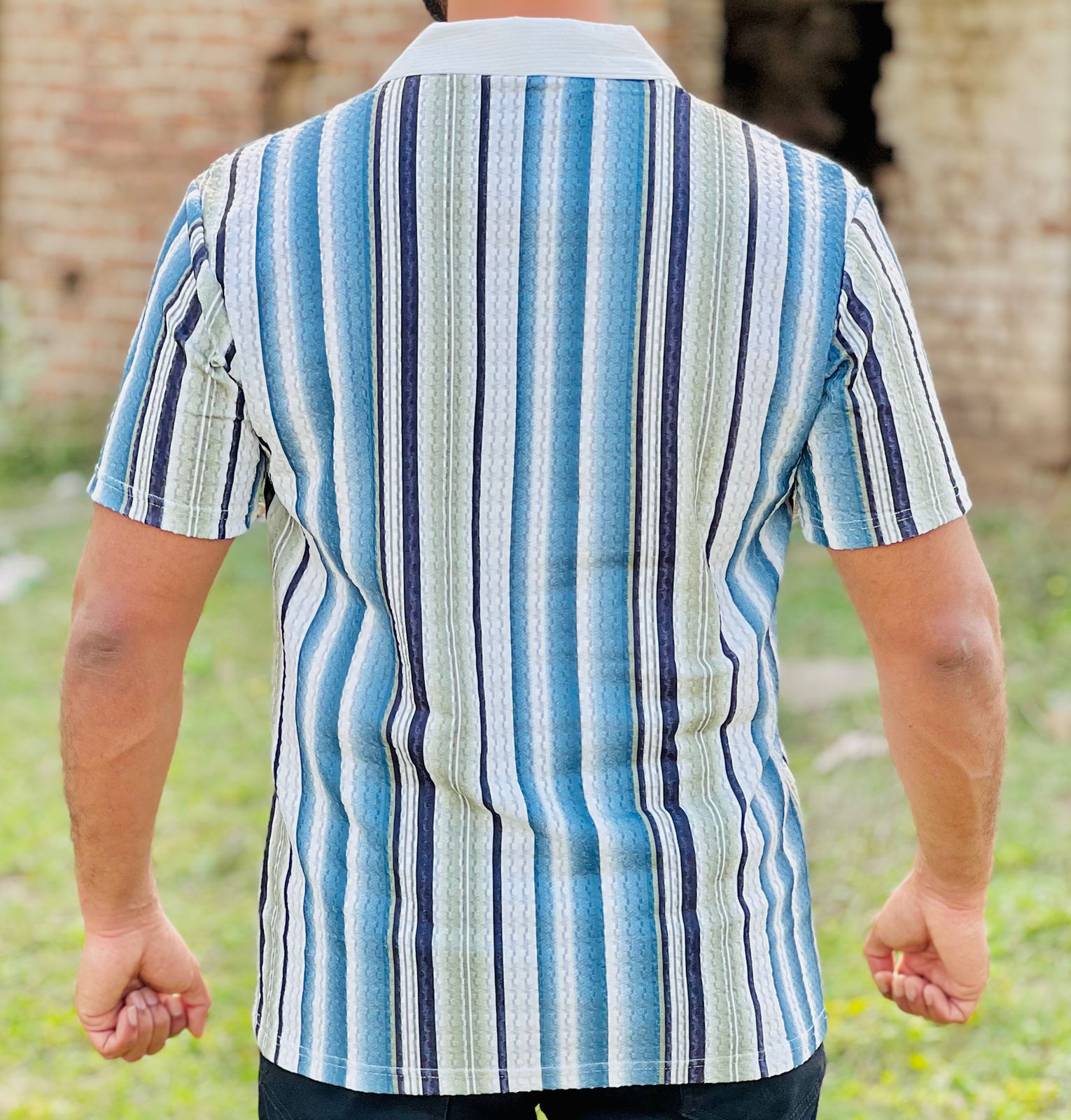 Men’s  Textured Knit Cuban Collar Shirt – Slim Fit Casual Wear
