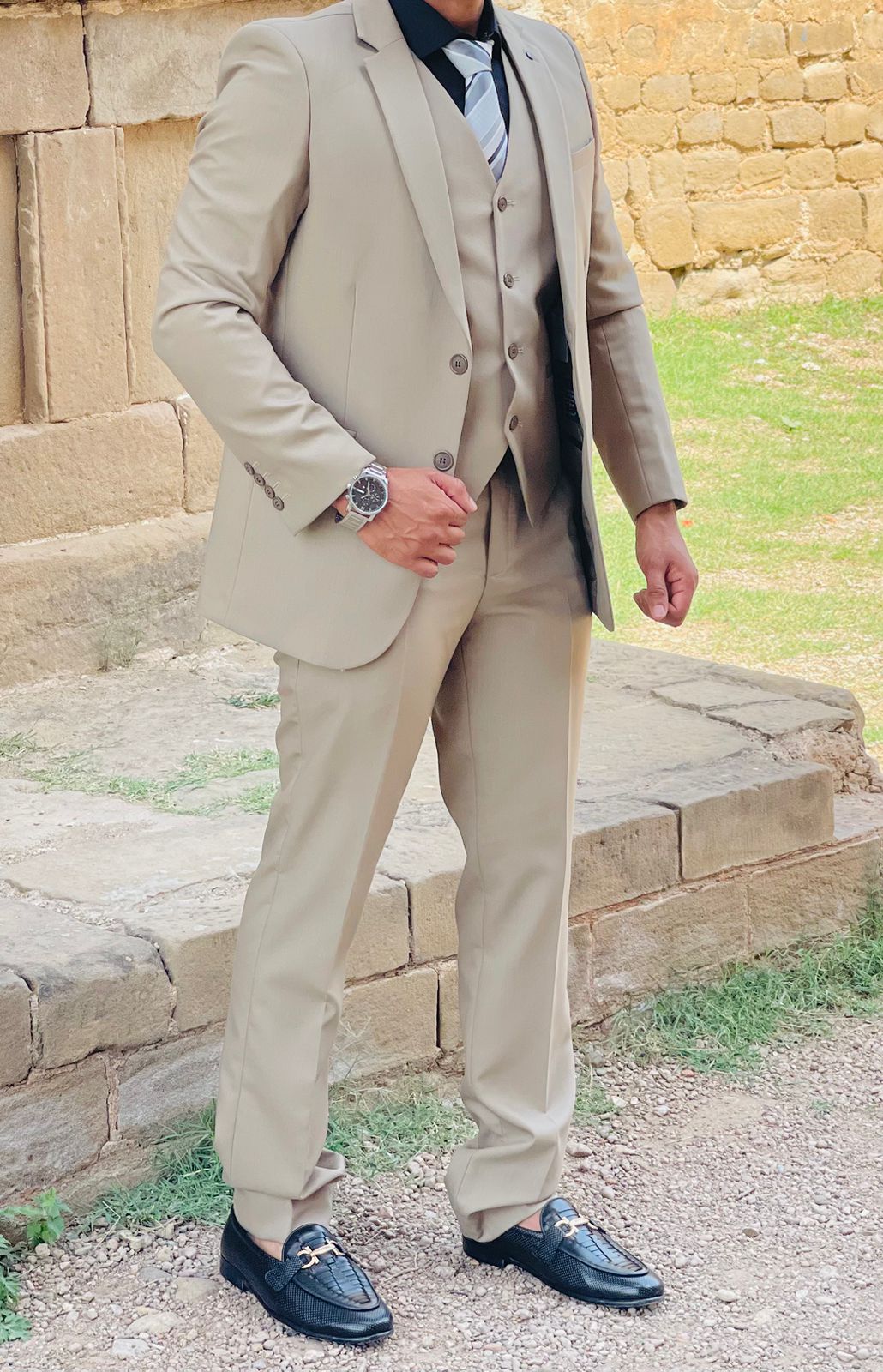 Elegant 3-Piece Formal Suit with Waistcoat & Trouser