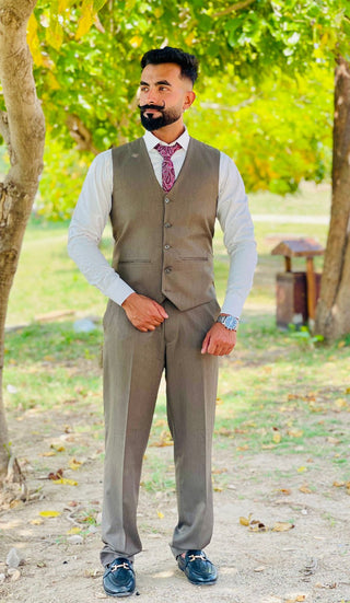 Elegant 3-Piece Formal Suit with Waistcoat, Paisley Tie & White Shirt