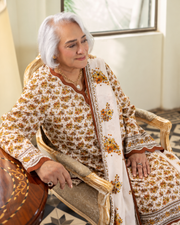 Gul Ahmed Printed Karandi 3 Piece Suit with Printed Dupatta