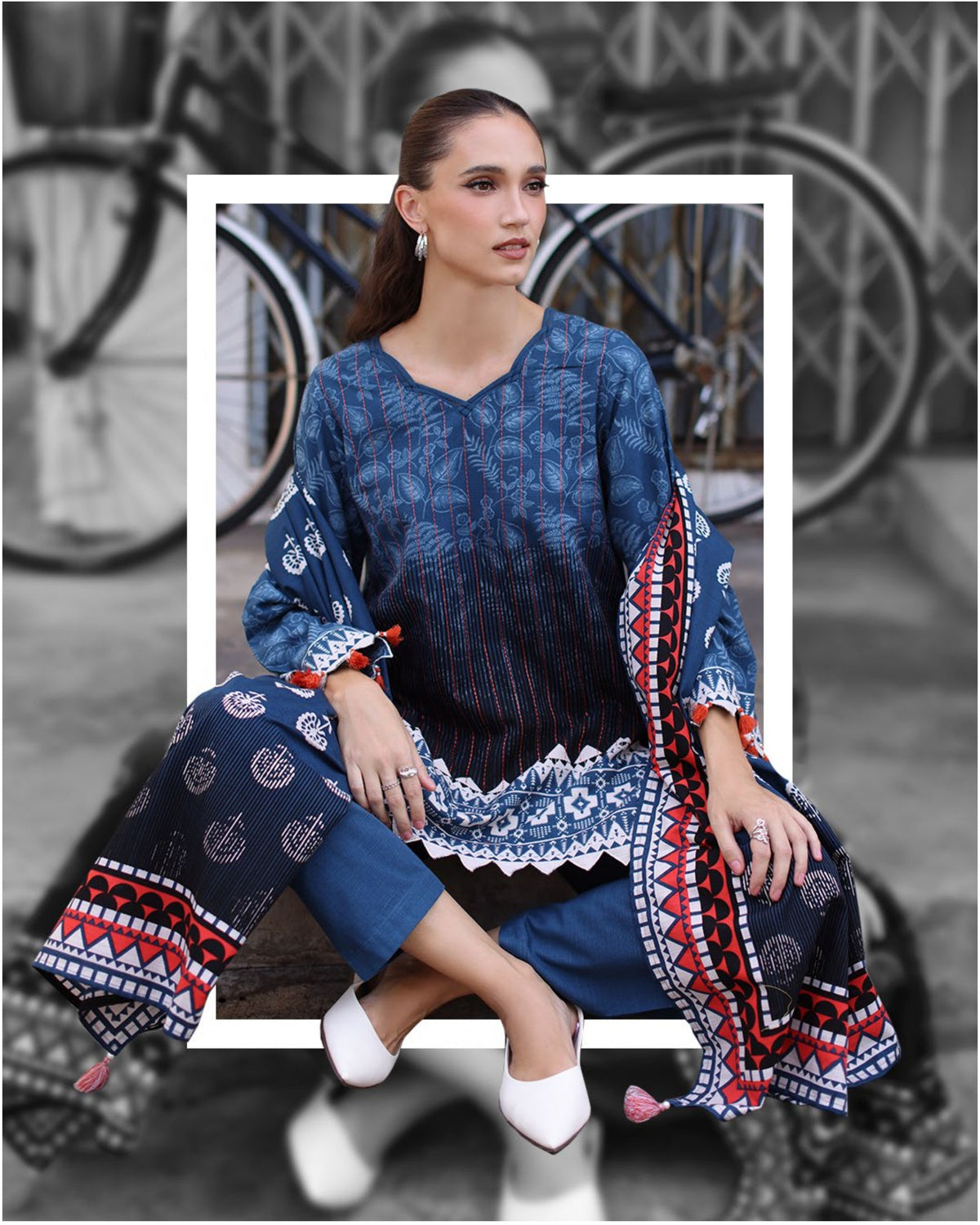 Gul Ahmed Embroidered Printed Khaddar 3 Piece Suit with Printed Dupatta